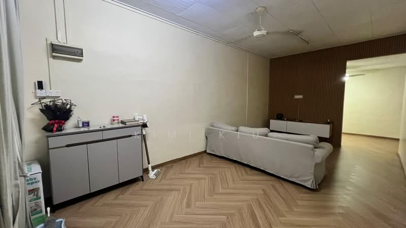Rumah Teres 1-Tingkat untuk Dijual di Taman Ungku Tun Aminah (Skudai) - Kimi Kiu - Living Room - PropertyGuru.com.my