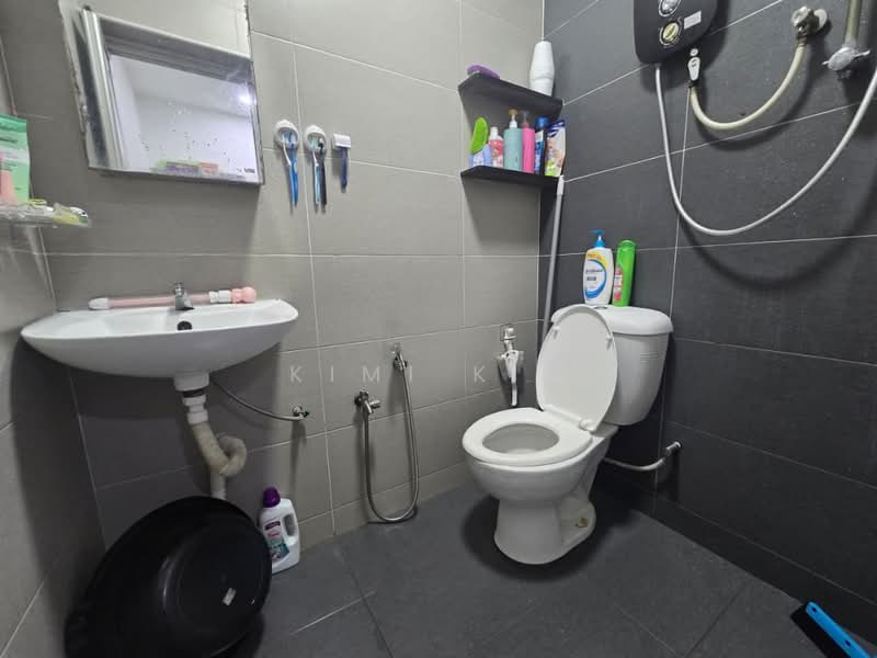 Rumah Teres 2-Tingkat untuk Dijual di Kulai (Johor) - Kimi Kiu - Bathroom - PropertyGuru.com.my