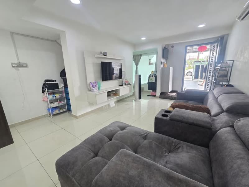Rumah Teres 2-Tingkat untuk Dijual di Kulai (Johor) - Kimi Kiu - Living Room - PropertyGuru.com.my