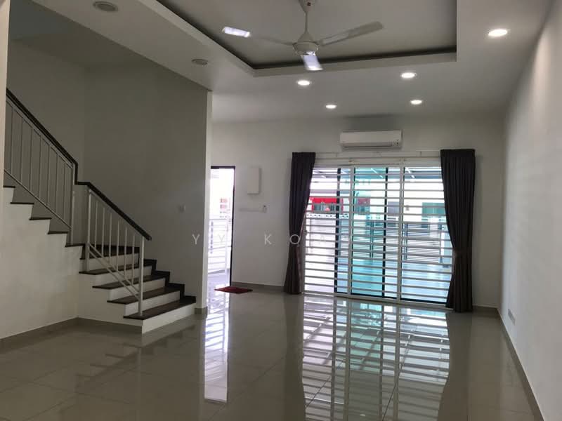 Rumah Teres 2-Tingkat untuk Disewa di Bukit Banyan (Sungai Petani) - YY Koay - Living Room - PropertyGuru.com.my