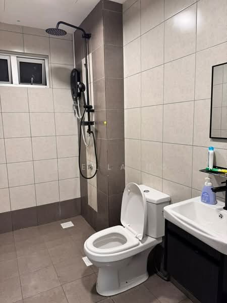Kediaman Servis untuk Disewa di One 49 Residence - Stella Ng - Bathroom - PropertyGuru.com.my