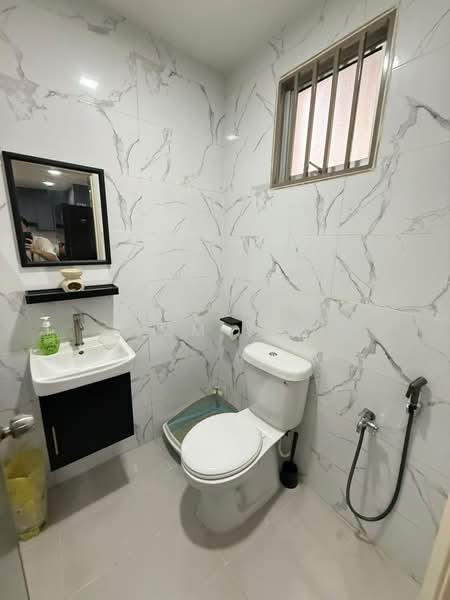 2.5-storey Terraced House for Sale in Sunway Alam Suria (Shah Alam) - Tom Yip - Bathroom - PropertyGuru.com.my