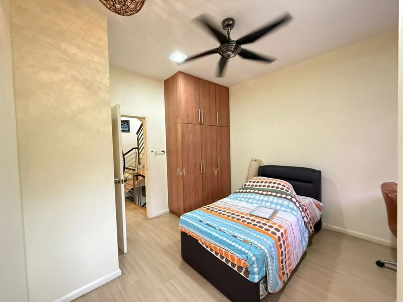 2.5-storey Terraced House for Sale in Sunway Alam Suria (Shah Alam) - Tom Yip - Bedroom - PropertyGuru.com.my