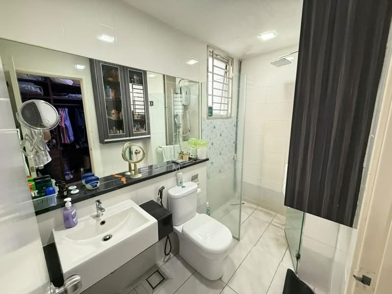 2.5-storey Terraced House for Sale in Sunway Alam Suria (Shah Alam) - Tom Yip - Bathroom - PropertyGuru.com.my