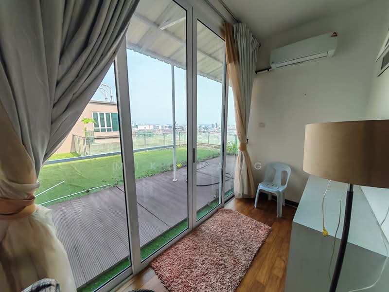 Kondominium untuk Disewa di D' Jewel - Mike Pang - Balcony - PropertyGuru.com.my