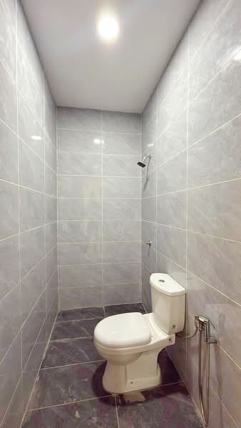 Rumah Teres 1-Tingkat untuk Dijual di Taman Sri Putri (Kulai) - Gordon Chai - Bathroom - PropertyGuru.com.my