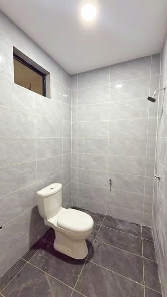 Rumah Teres 1-Tingkat untuk Dijual di Taman Sri Putri (Kulai) - Gordon Chai - Bathroom - PropertyGuru.com.my