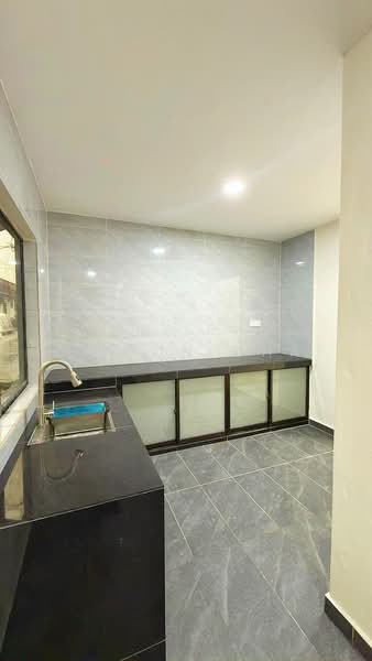 Rumah Teres 1-Tingkat untuk Dijual di Taman Sri Putri (Kulai) - Gordon Chai - Kitchen - PropertyGuru.com.my