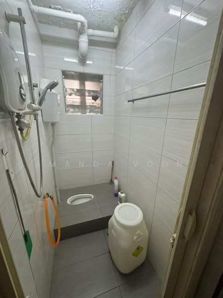 2-storey Terraced House for Sale in Taman Skudai Baru (Skudai) - Amanda Voon - Bathroom - PropertyGuru.com.my