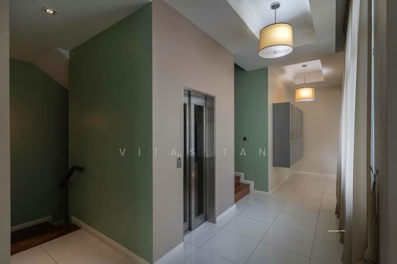 Semi-Detached House for Sale in Setia Eco Park (Setia Alam) - Vitas Tan - Corridor - PropertyGuru.com.my