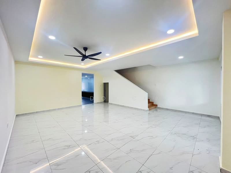 2-storey Terraced House for Sale in Taman Sri Skudai (Skudai) - Gordon Chai - Living Room - PropertyGuru.com.my