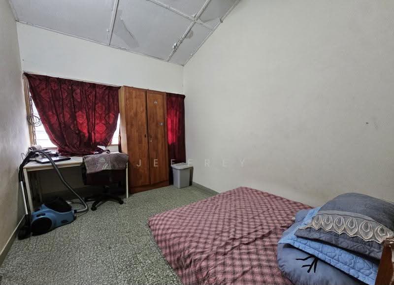 Rumah Teres untuk Dijual di Taman Cheras Indah (Ampang) - Jeffrey Ooi - Bedroom - PropertyGuru.com.my