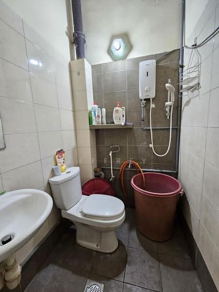 Rumah Teres untuk Dijual di Taman Cheras Indah (Ampang) - Jeffrey Ooi - Bathroom - PropertyGuru.com.my