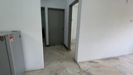 Flat for Rent at Flat PKNS Section 7 - Danny Nabil - PropertyGuru.com.my