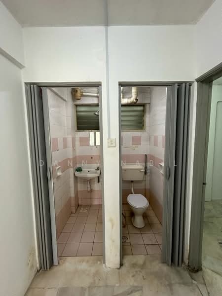 Flat for Rent at Flat PKNS Section 7 - Danny Nabil - PropertyGuru.com.my