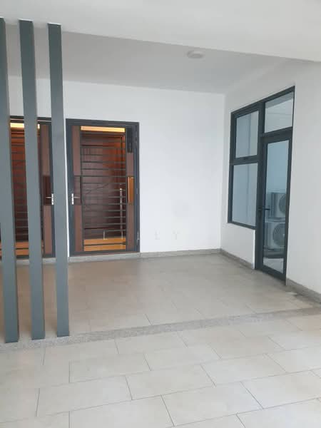 Condominium for Rent at Queens Residences Q1 @ Queens Waterfront - Lilly . - Entrance - PropertyGuru.com.my