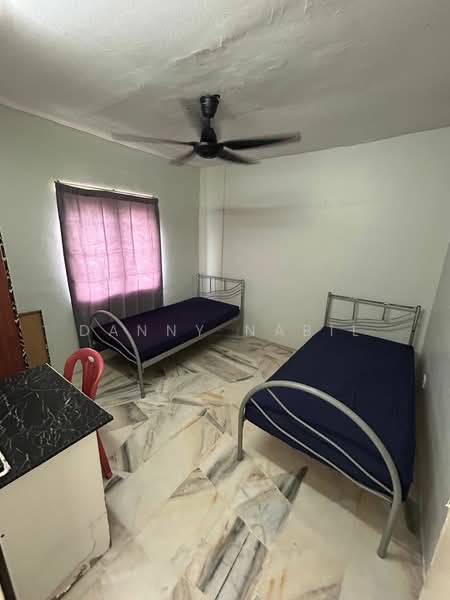 Flat for Rent at Flat PKNS Section 7 - Danny Nabil - PropertyGuru.com.my
