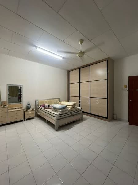 Rumah Berkembar untuk Disewa di Farlim (Ayer Itam) - Hoy Meng - Bedroom - PropertyGuru.com.my