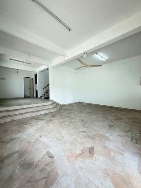 Semi-Detached House for Sale in Kampung Pasir Puteh Baru (Ipoh) - Aico Chow - Living Room - PropertyGuru.com.my