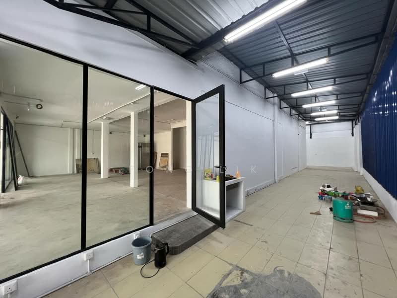 Commercial Bungalow for Rent in Taman Kebun Teh (Johor Bahru) - Fong Lik - Interior - PropertyGuru.com.my