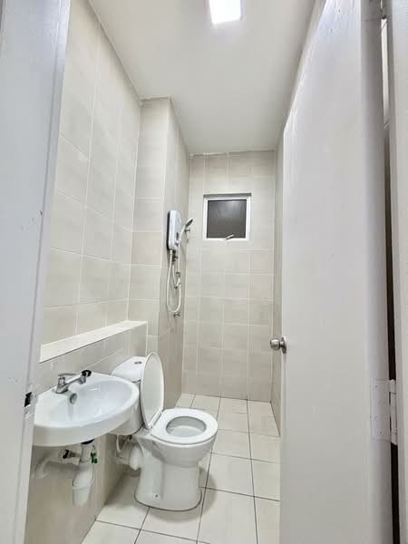 Kondominium untuk Disewa di Residensi Adelia 4 - Alyse Leong - Bathroom - PropertyGuru.com.my
