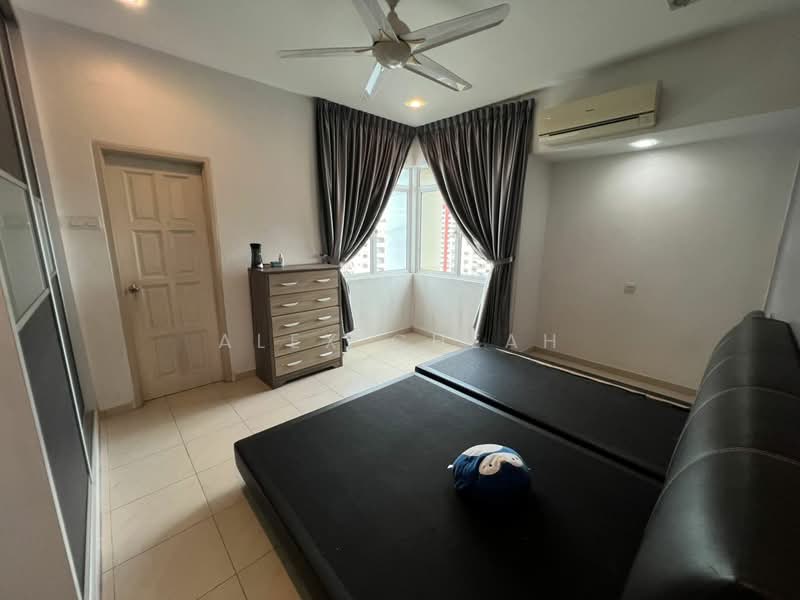 Kondominium untuk Disewa di Desa Airmas Condominium - Alex Cheah - Bedroom - PropertyGuru.com.my