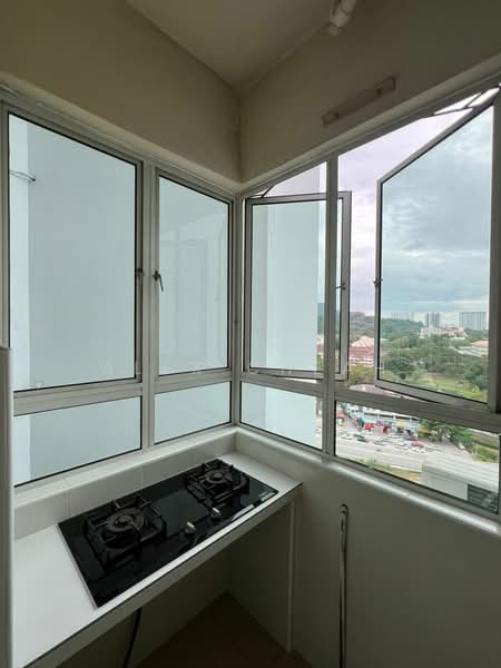 Kondominium untuk Disewa di Desa Airmas Condominium - Alex Cheah - Kitchen - PropertyGuru.com.my