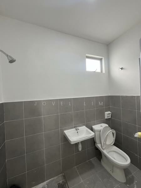 Rumah Teres untuk Dijual di Pasir Gudang (Johor) - Jovel Lim - Bathroom - PropertyGuru.com.my
