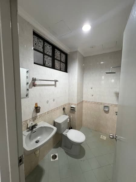 Kondominium untuk Dijual di Datin Halimah Condominium - Joyen Pun - Bathroom - PropertyGuru.com.my