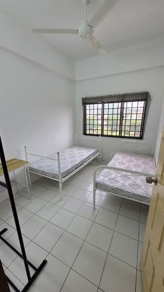 Pangsapuri untuk Dijual di Sri Saujana - S J Foo - Bedroom - PropertyGuru.com.my