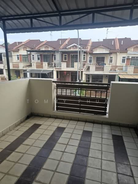Rumah Teres 2-Tingkat untuk Disewa di Taman JP Perdana (Johor Bahru) - Tommy Phua - Balcony - PropertyGuru.com.my