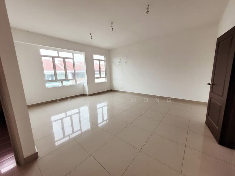 Rumah Teres untuk Dijual di TAMAN PUCHONG UTAMA (Puchong) - Kayden Wong - Living Room - PropertyGuru.com.my
