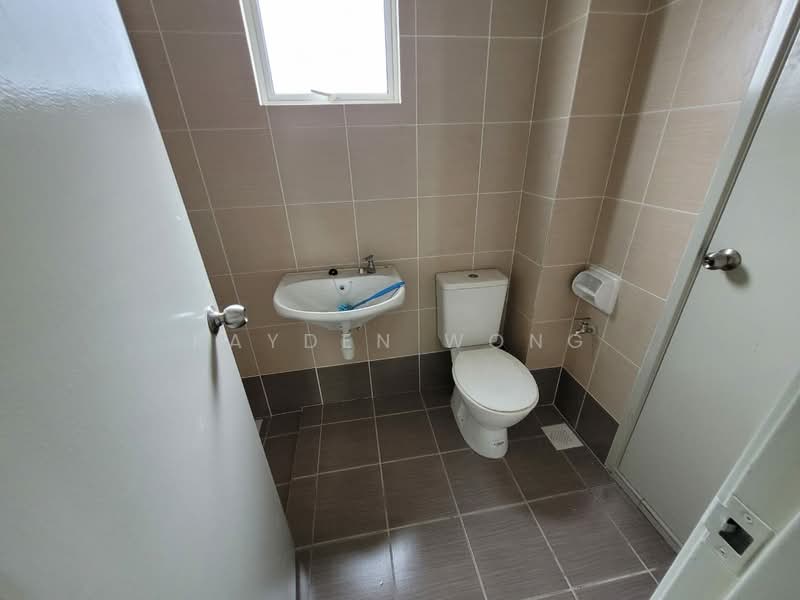 Rumah Teres untuk Dijual di TAMAN PUCHONG UTAMA (Puchong) - Kayden Wong - Bathroom - PropertyGuru.com.my