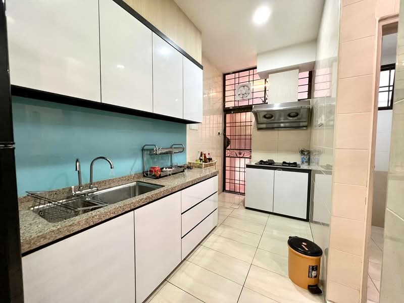 Rumah Kluster untuk Dijual di Austin Heights (Tebrau) - Andrew Teo - Kitchen - PropertyGuru.com.my