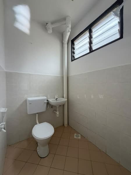 Rumah Teres 2-Tingkat untuk Dijual di Skudai (Johor) - Albert Liew - Bathroom - PropertyGuru.com.my