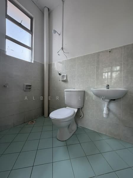 Rumah Teres 2-Tingkat untuk Dijual di Skudai (Johor) - Albert Liew - Bathroom - PropertyGuru.com.my