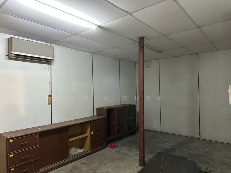 Warehouse for Rent in Kapar (Selangor) - Elwin Chok - Interior - PropertyGuru.com.my