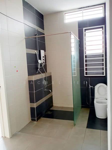 Rumah Teres untuk Dijual di Alam Damai (Cheras) - Rachel Lee - Bathroom - PropertyGuru.com.my