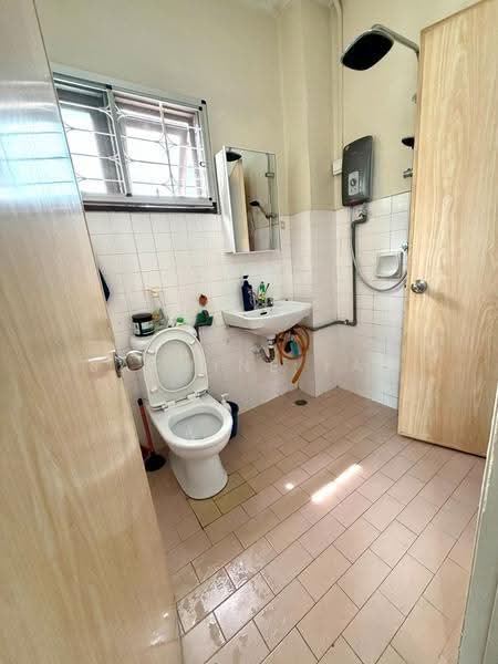 Rumah Teres untuk Dijual di Taman Mayang (Petaling Jaya) - Jasmine Yap - Bathroom - PropertyGuru.com.my