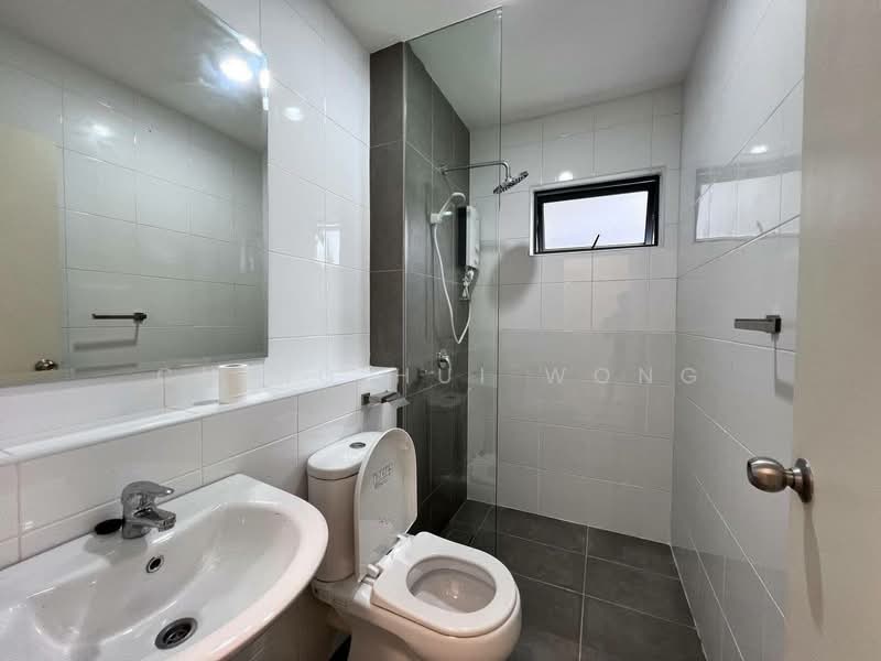 Condominium for Rent at Kingfisher Inanam Condominium - Ching Hui Wong - Bathroom - PropertyGuru.com.my