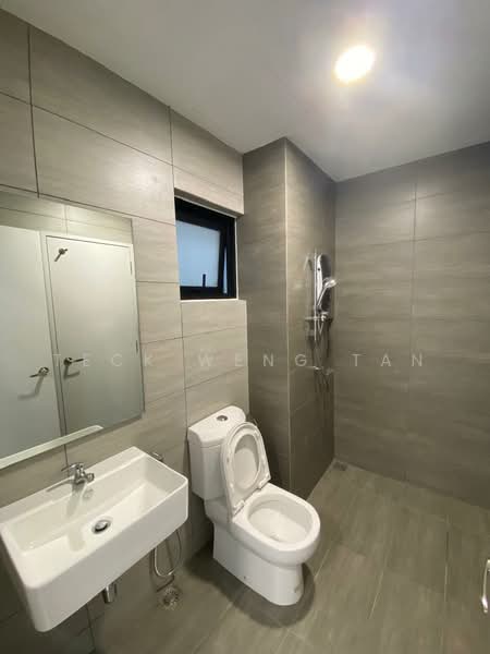 Service Residence for Rent at The Amber Residence @ TwentyFive.7 - Teck Weng Tan - Bathroom - PropertyGuru.com.my