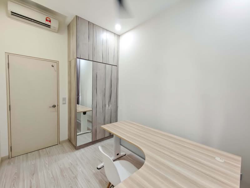 Kondominium untuk Dijual di Lakeville Residence - N. Melisa - Study - PropertyGuru.com.my