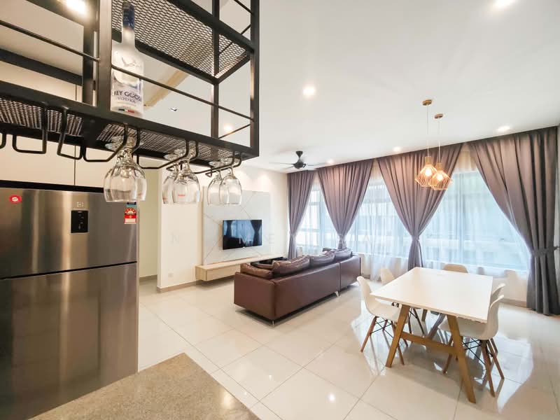 Kondominium untuk Dijual di Lakeville Residence - N. Melisa - Living Room - PropertyGuru.com.my