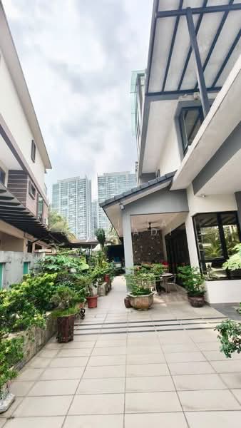 Rumah Berkembar untuk Dijual di Johor Bahru (Johor) - APRILIA CHAYADI - PropertyGuru.com.my