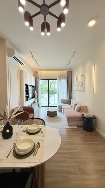 Condominium for Sale at Aurum Residence - Payee Lim - Living Room - PropertyGuru.com.my