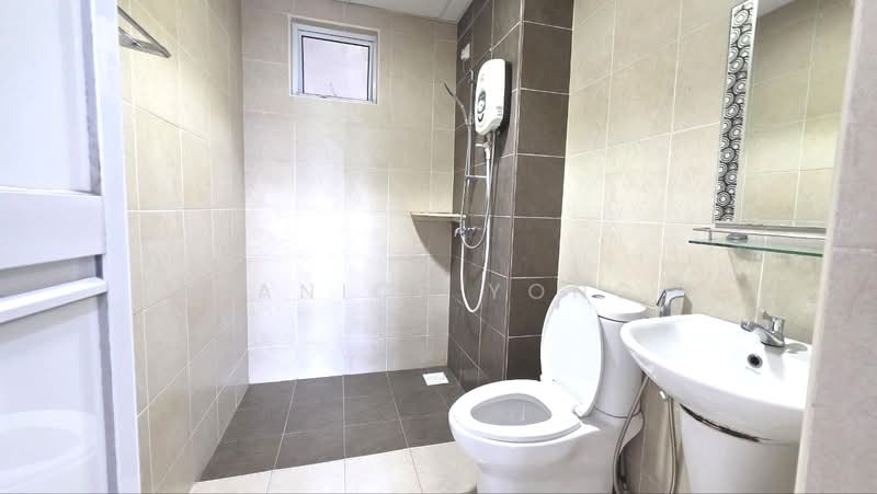 Service Residence for Sale at Pangsapuri Tanah Emas (Golden Sands) - Janice Yong - Bathroom - PropertyGuru.com.my