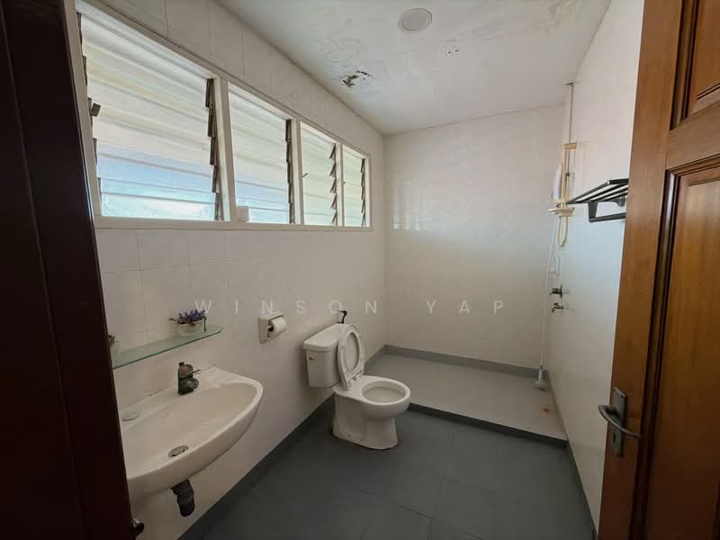Rumah Berkembar untuk Disewa di Johor Bahru (Johor) - Winson Yap - Bathroom - PropertyGuru.com.my