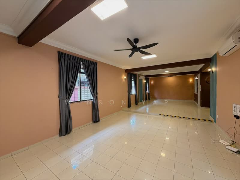 Rumah Berkembar untuk Disewa di Johor Bahru (Johor) - Winson Yap - Living Room - PropertyGuru.com.my
