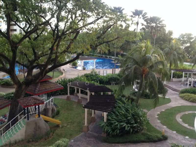 Kondominium untuk Dijual di Gold Coast Resort Condominium - Chloe Wai - Exterior - PropertyGuru.com.my