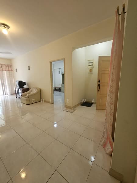 Kondominium untuk Dijual di Gold Coast Resort Condominium - Chloe Wai - PropertyGuru.com.my